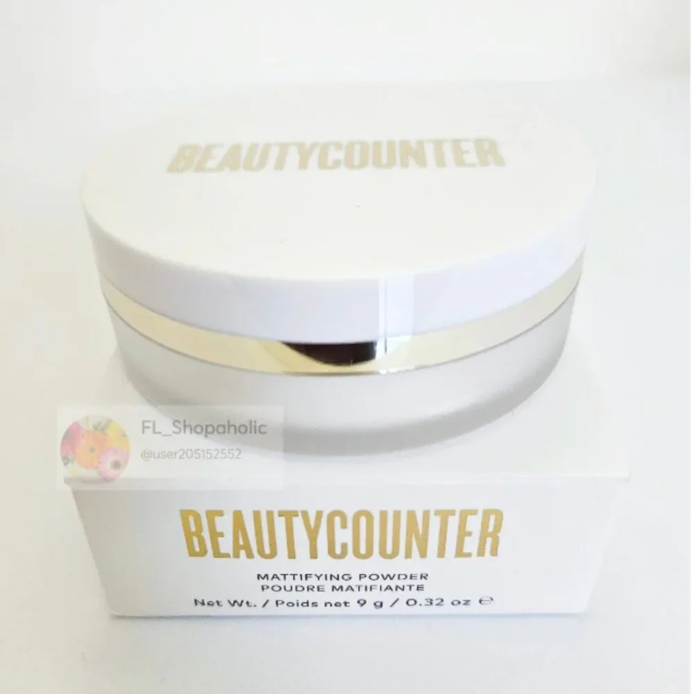 *Beautycounter* Mattifying Face Powder- NEW! - (Discontinued!)